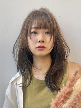 ビュー トウキョウ(VIEW TOKYO) ふんわりレイヤーカットオリーブベージュ