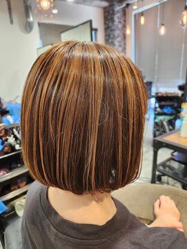 ルルバイオーロル(Lulu by AURORE) アンブレラカラーショートボブ