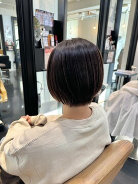 アバーブザビューティーアイランド(Above the beauty island) 20代30代40代50代◎丸みボブ/グレイカラー