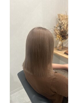 イロ(iro) ミルクティーベージュ