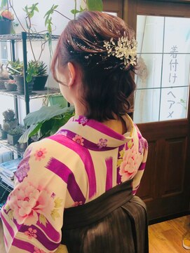 トム ヘアー(Tom hair) ハーフアップ