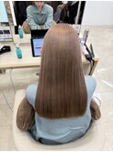 ベージュカラー