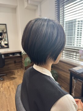 ハピネス クローバー 八木店(Happiness CLOVER) メンズライク　刈り上げショート　ブルーブラック　奈良　八木