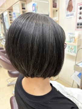 サロン ド ジュン アールグレイ高崎 ショートボブ