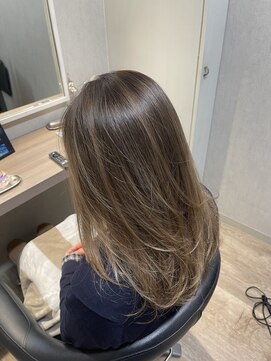 アンディアーモ サカエ(ANDIAMO SAKAE) シャドウルーツ