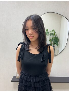 アンドリルム 梅田(&Lillme) 毛流れヘア中学生ワンカールレイヤースタイル10代20代