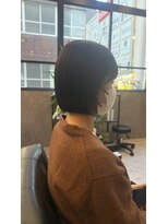 リリス(Lilith)&nbsp;横顔が映えるぱつっとミニボブ