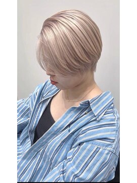 ワク 岡崎店(waku) ホワイティブロンド×ショート