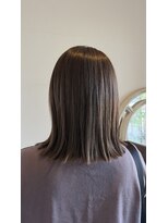 ヴィアンカ(Vianca)&nbsp;ヘーゼルベージュ×プツ切りボブ