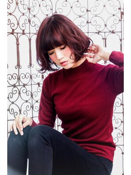 メルクマール(MERKMAL) ミックスカールの小顔ボブ。