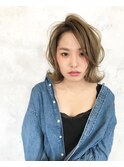 グレージュ