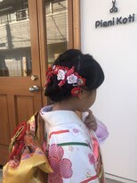 ピエニコティ(Pieni Koti) 三つ編みとツイスト編み込み