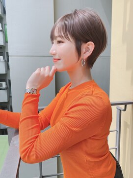 ロンド ストラーダ 心斎橋(Lond strada) ショート×ハイライト白髪ぼかし×シルキーベージュ[心斎橋]