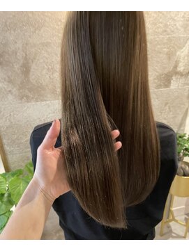 アノイ ポム(annoii_pom) ベージュカラー