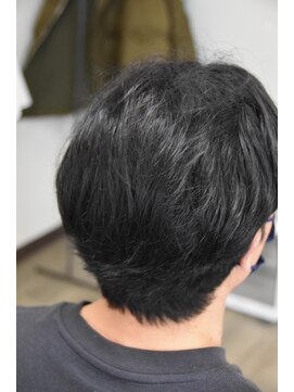 パーマ屋カラフル 不自然に仕上がりやすい毛質を自然に