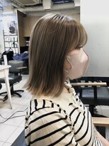 ペネロープ(Penelope)&nbsp;外ハネボブ/クリアグレージュ/ブリーチ/ハイトーン