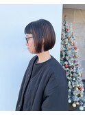 カシスピンクのハイライトカラーのミニボブ