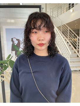 ブランコトレス 鏡島(BLANCO tres) 外国人風スパイラルパーマ