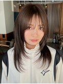 顔周りレイヤーカットくびれヘアミルクティーベージュカラー