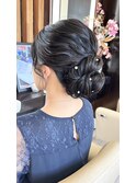 ロングさんの大人っぽいシニヨンスタイル