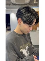 テトラ バイ ネオリーブ 横浜西口店(tetra by neolive)&nbsp;横浜★センターパートのカルマパーマ