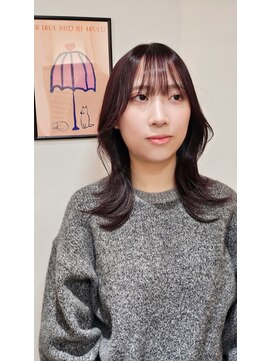 エミー(aimee) ミディアムレイヤー×髪質改善カラー