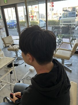 リル(lil) (髪質改善/メンズカット/インナーカラー/ケアブリーチ/学割U24)