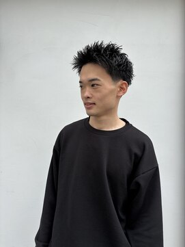 モノリス(monolith) 刈り上げスパイキーショート