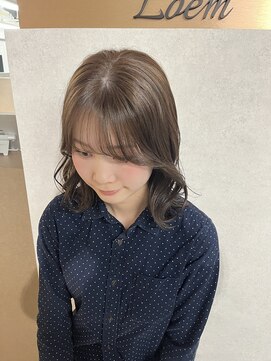 ロエム(Loem) オリーブベージュ