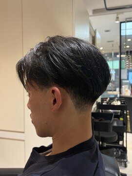 レボ 片町店(Revo) 毛流れ×テーパーフェード