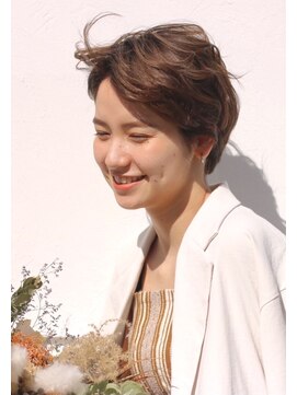 リリア(LILIA.) ナチュラルショート