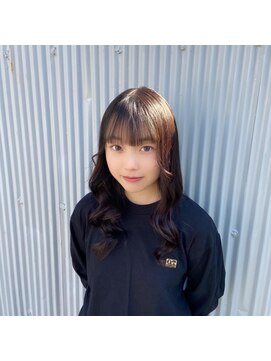 インク サカエ(inq sakae) デザインカット+艶カラー+上質トリートメント