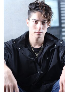 ガランテ(Galante) スパイラルパーマフェードスタイル