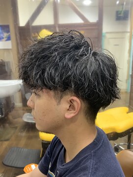 ラボーテイサミヘアーイースト(La.beaut'e ISAMI HAIR EAST) MEN’S HAIRハイライトマッシュパーマ〈理容室〉東浦和メンズ