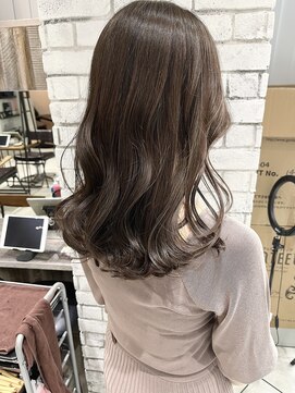 フェリア 渋谷(Feria) 上品グレーパールカラー♪"谷島幸太郎"