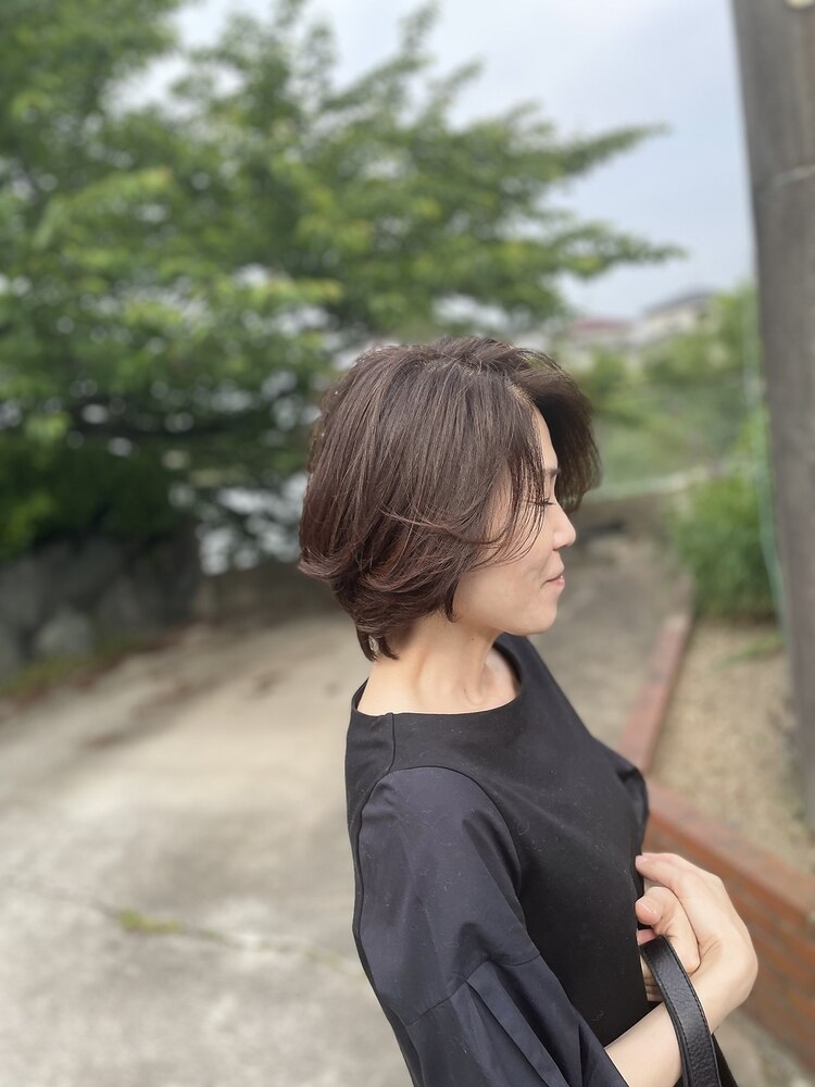50代　ヌード NUDE COLOR』30代、40代、50代におすすめ、ひし形レイヤーボブ：L179714326｜ヌード カラー 姥子山店(NUDE  COLOR)のヘアスタイル｜ホットペッパービューティー