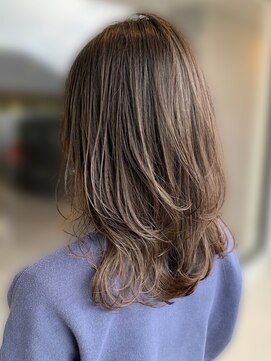 メイプルフェロー(MAPLE fellow) 30代40代50代人気★小顔美髪さらっとレイヤーカット白髪ぼかし