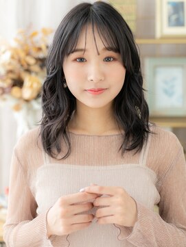 カバーヘア ブリス 川口(COVER HAIR bliss) 大人ガーリーゆるふわミディグレージュカラー