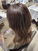 プランタン(hair garden PRINTEMPS byflammeum)&nbsp;白髪ぼかしハイライト
