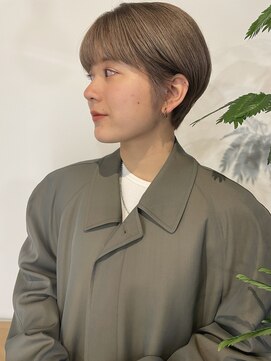 フェンヘアーアイス 中目黒(Fen.hair ici) 30代40代透明感ブリーチミルクティー小顔ショートボブ