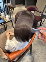 インス(ensue)&nbsp;20代30代大人可愛い小顔ボブ大人ボブ髪質改善ラベンダーベージュ