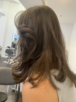 テン アヴェダ(TEN AVEDA) ふわっとかわいいバタフライカット