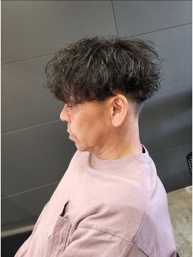 ニアウ 伊勢崎連取店(Niau) 刈り上げマッシュ波巻きシャドウスパイラルパーマ