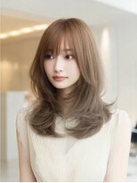 ダル 渋谷/表参道(DAL.)&nbsp;バタフライレイヤー顔周りクビレベージュシースルーバング