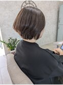 おさまりよく簡単に仕上がるショートヘア◇