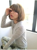 ノームコア＆エフォートレスふんわり外国人風ボブ