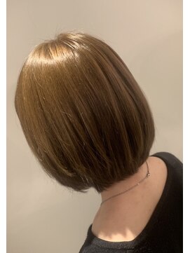 ニューラインギンザ(New-Line 銀座) 《New-Line 代表YUTAKA》ぶつ切りボブ 髪質改善