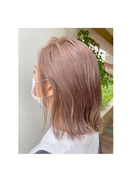 リコ(Lico) 外ハネボブ × ピンクベージュ