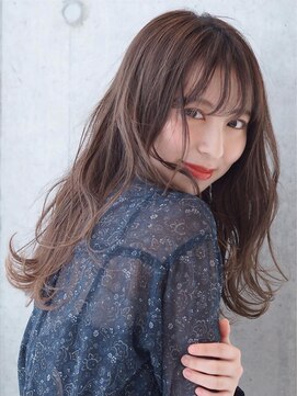 アトリエ フェム(atelier.fem) atelier.fem ロングウェーブ×アッシュベージュ