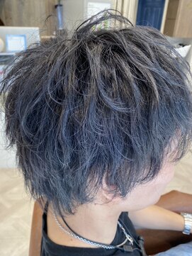 ヘアーサロン キー(Key) メンズにも透明感を♪ブルーブラックスパイラルパーマ